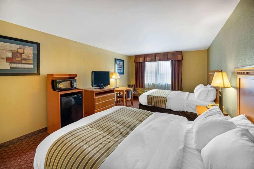Hutchi Bell Hotel South Hutchinson Kültér fotó