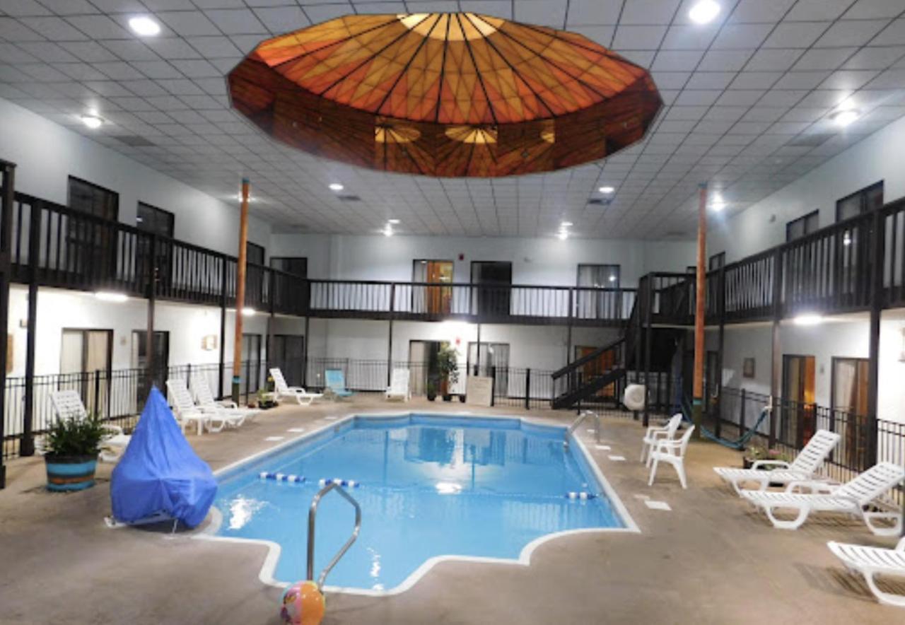 Hutchi Bell Hotel South Hutchinson Kültér fotó