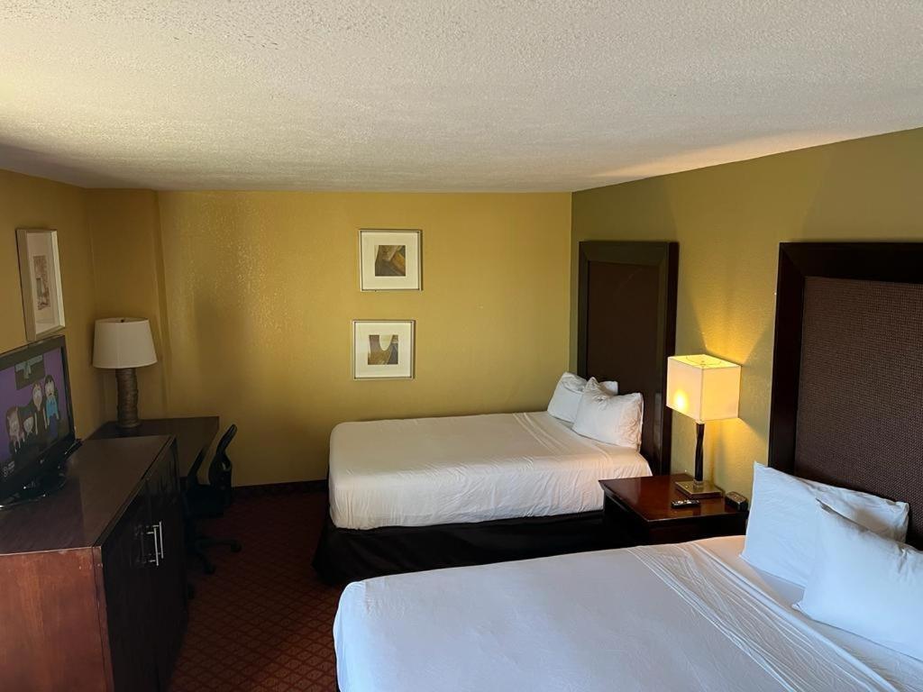 Hutchi Bell Hotel South Hutchinson Kültér fotó